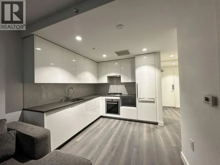 202 8181 CHESTER STREET, Vancouver