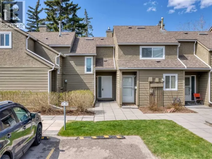 202, 829 Coach Bluff Crescent SW, Calgary