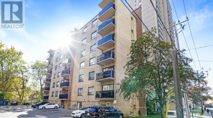 202 - 839 ROSELAWN AVENUE, Toronto