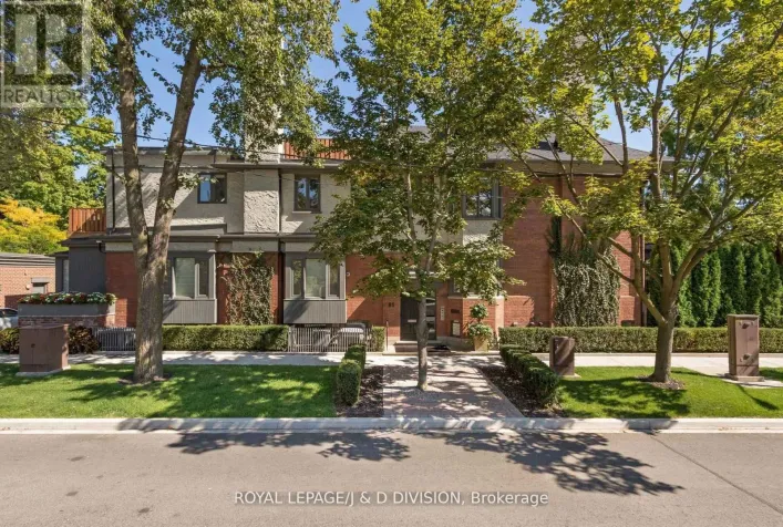 202 - 85 ADMIRAL ROAD, Toronto