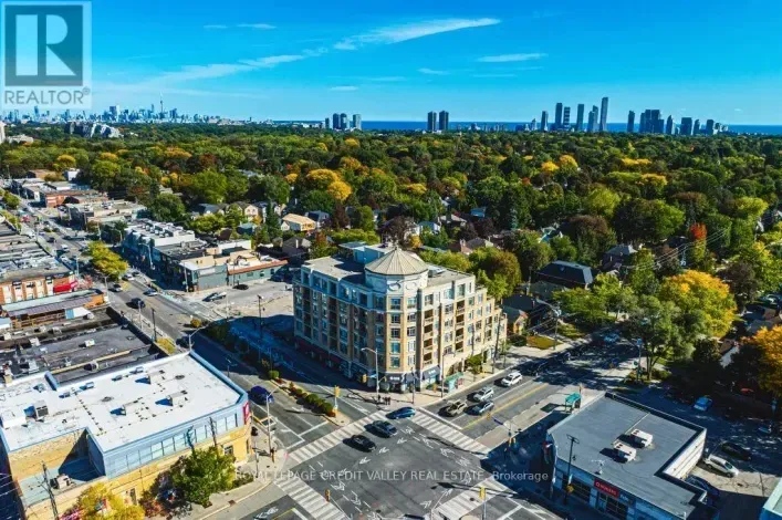 202 - 935 ROYAL YORK ROAD E, Toronto