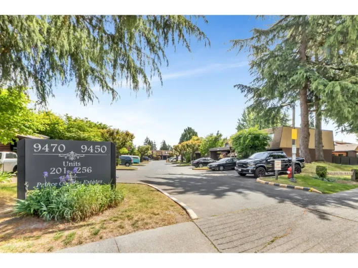 202 9468 PRINCE CHARLES BOULEVARD, Surrey
