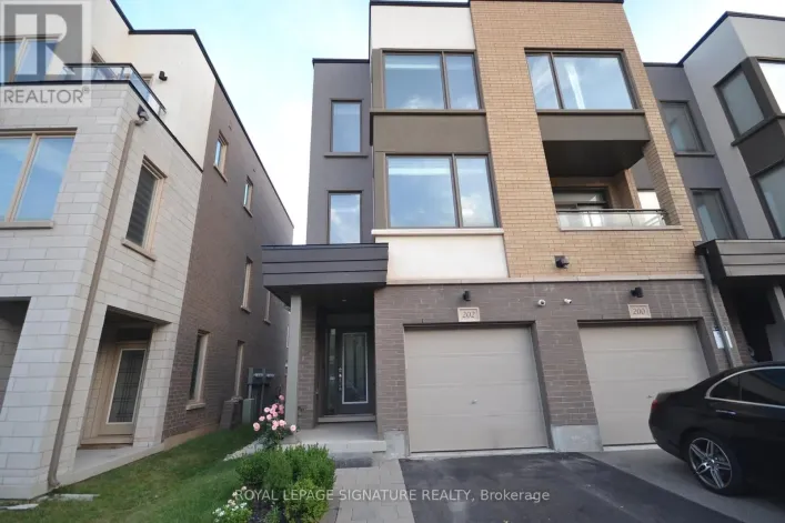202 HUGUENOT ROAD, Oakville