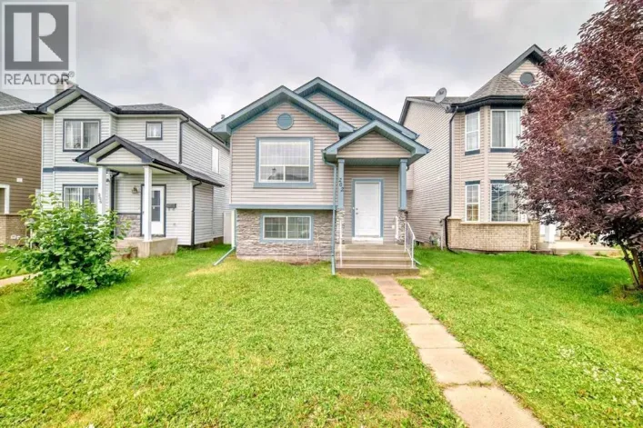 202 Saddlemead Green NE, Calgary