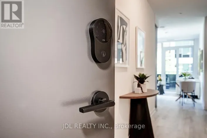 202 SE - 60 PRINCESS STREET, Toronto