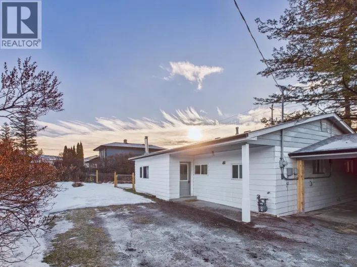 2020 N MACKENZIE AVENUE, Williams Lake