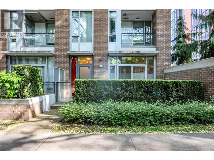 2021 W 10TH AVENUE, Vancouver