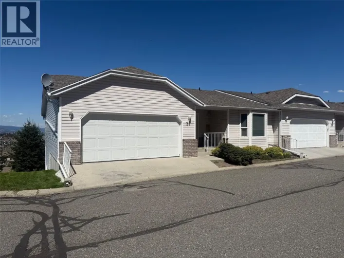 2022 PACIFIC Way Unit# 27, Kamloops