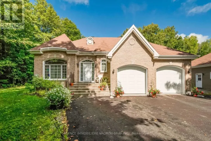 20233 MAPLE ROAD, South Glengarry