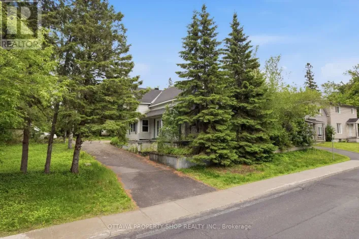 2025 ALBERT STREET, Clarence-Rockland