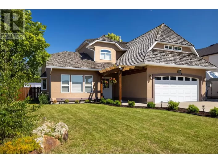 2028 Okanagan Street, Armstrong