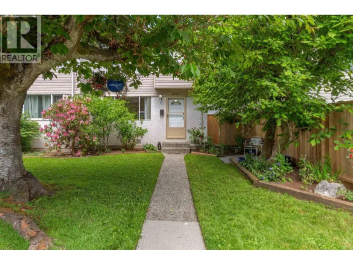 2029 FRASER AVENUE, Port Coquitlam