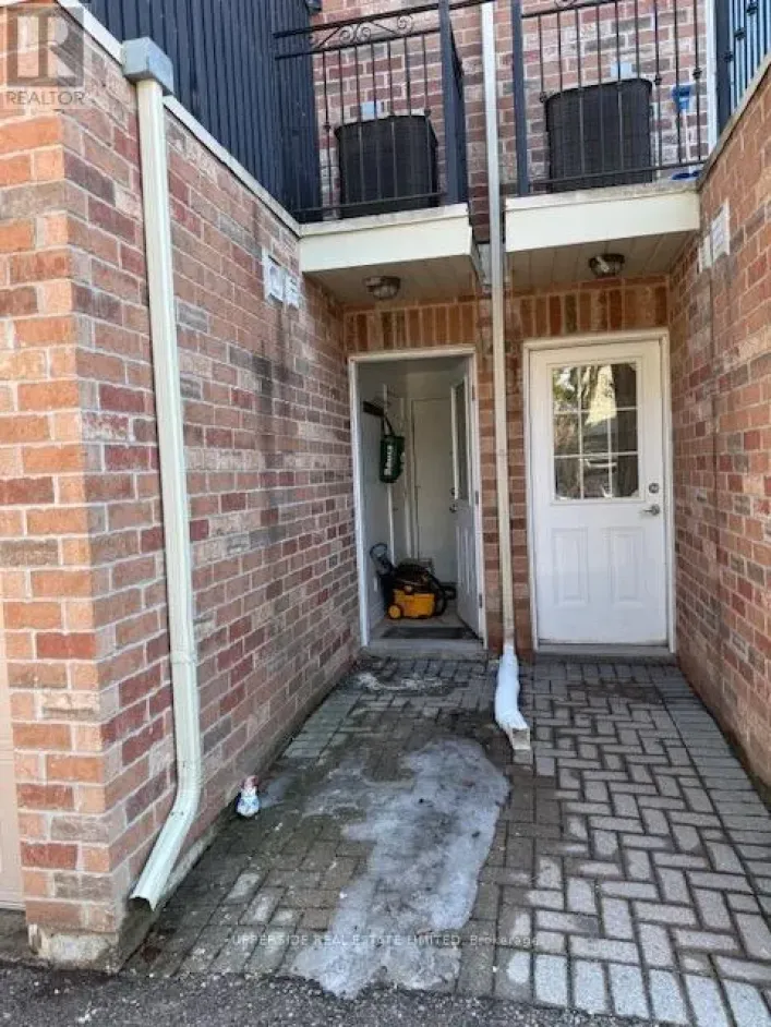 202B FINCH AVENUE E, Toronto