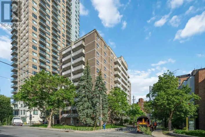 203 - 110 FORWARD AVENUE, Ottawa