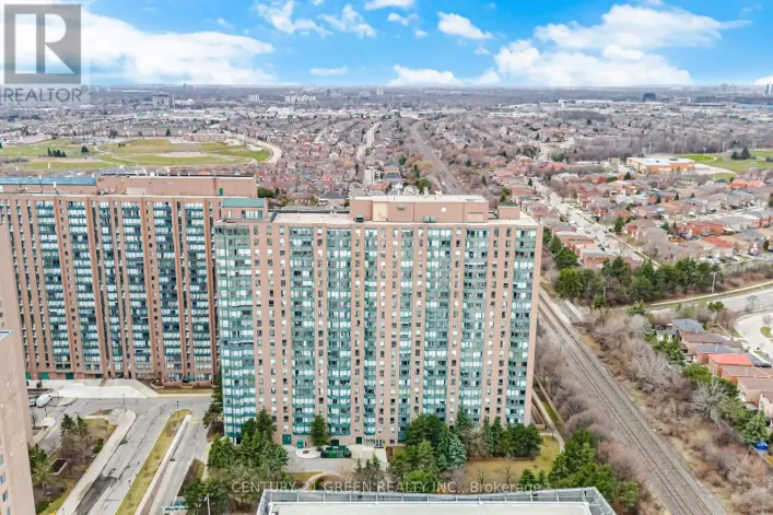 203 - 135 HILLCREST AVENUE, Mississauga