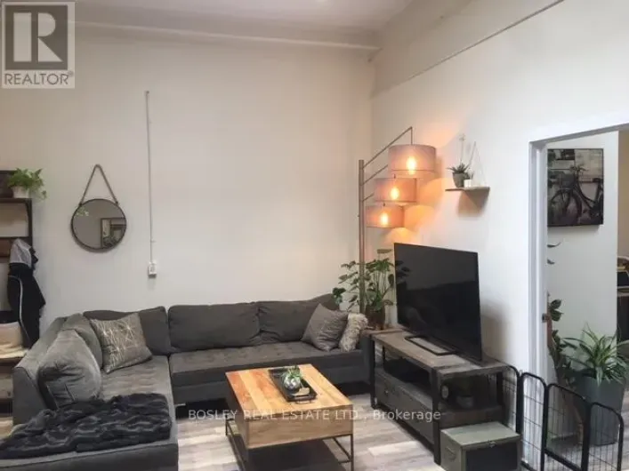 203 - 137 RONCESVALLES AVENUE, Toronto