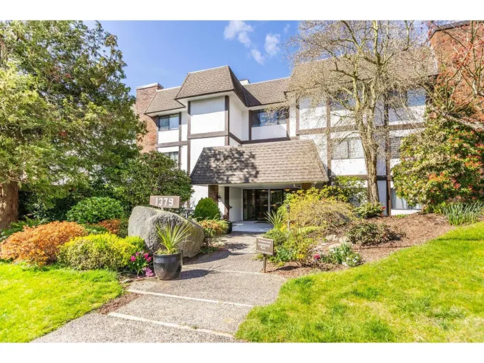 203 1379 MERKLIN STREET, White Rock