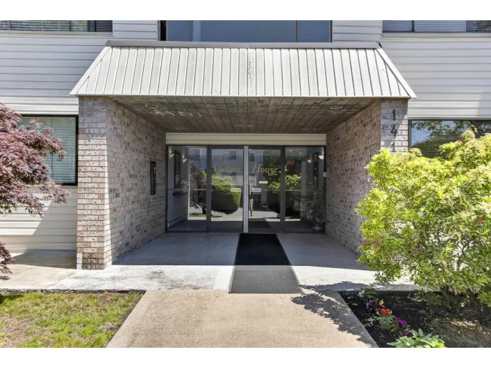 203 1410 BLACKWOOD STREET, White Rock