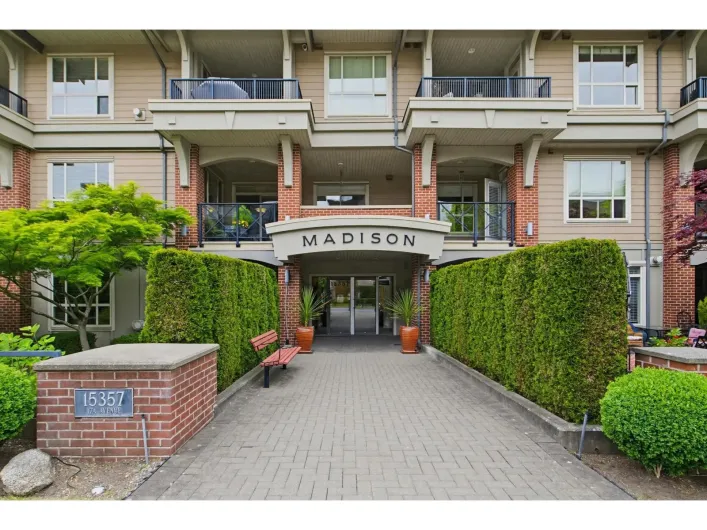 203 15357 17A AVENUE, Surrey