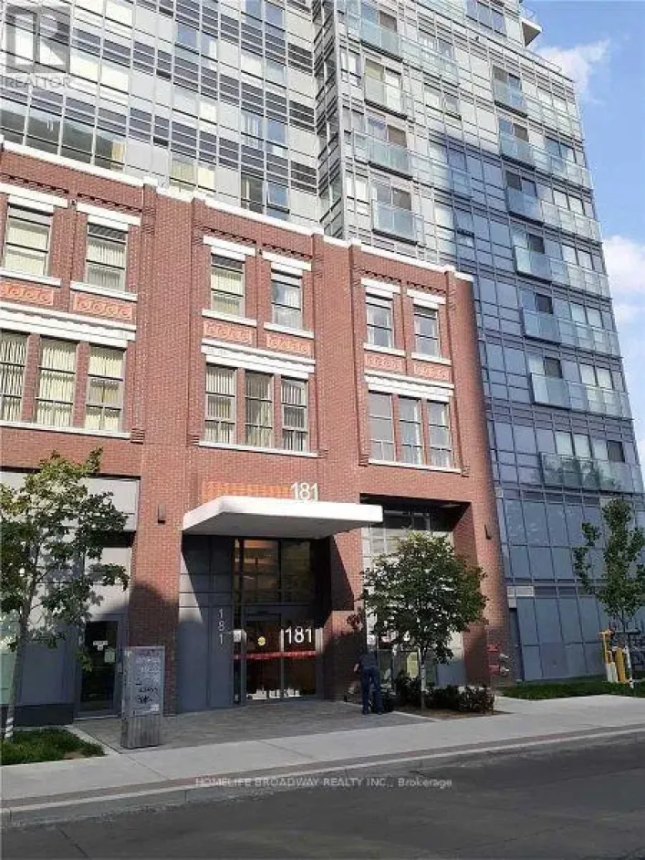 203 - 181 HURON STREET, Toronto