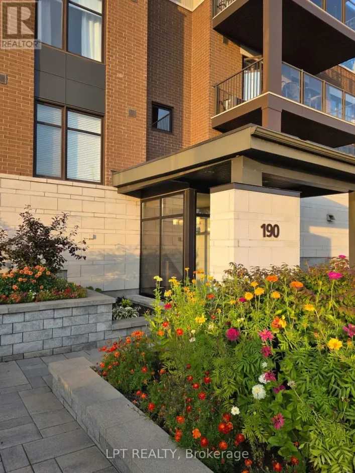 203 - 190 GUELPH PRIVATE, Ottawa