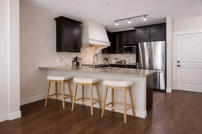 203 19530 65 AVENUE, Surrey