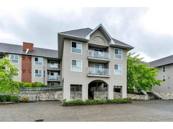203 19835 64 AVENUE, Langley