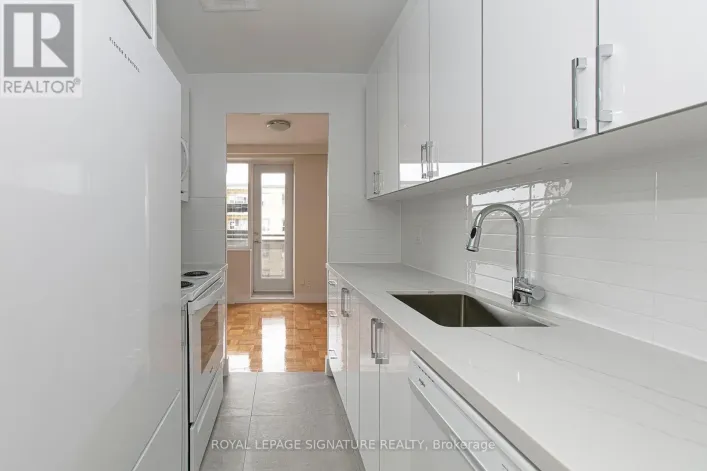 203 - 2 GRANDSTAND PLACE, Toronto