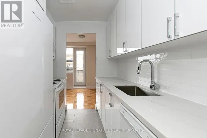 203 - 2 GRANDSTAND PLACE, Toronto