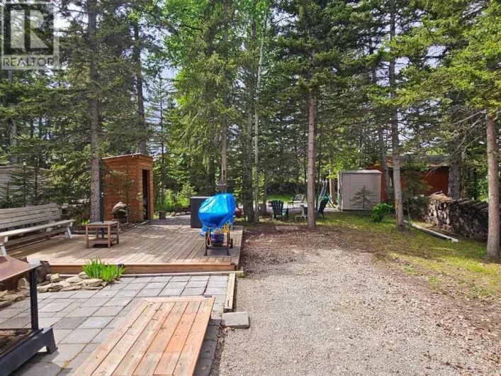 203, 200 4 Avenue SW, Sundre
