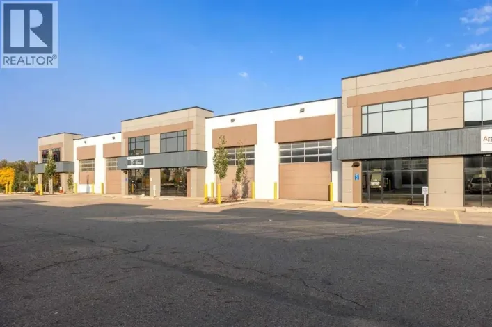 203 & 204, 405 Taiganova Crescent, Fort McMurray