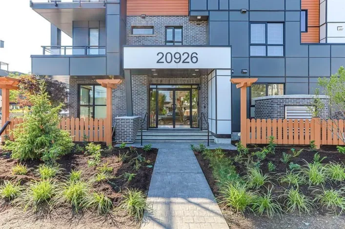 203 20926 83 AVENUE, Langley