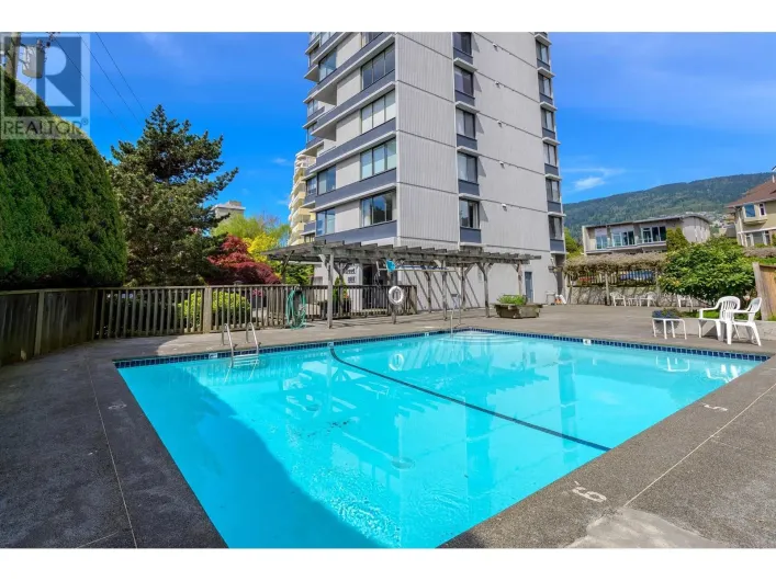 203 2167 BELLEVUE AVENUE, West Vancouver