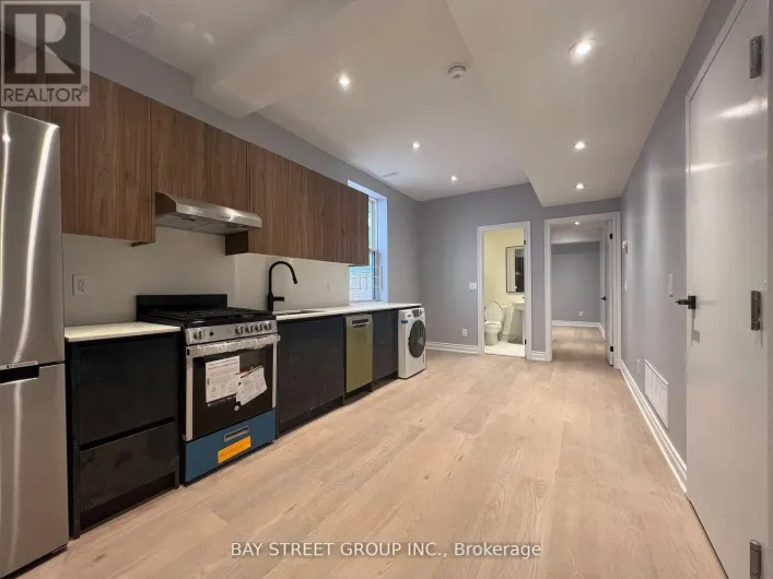 203 - 2386 LAKE SHORE BOULEVARD W, Toronto