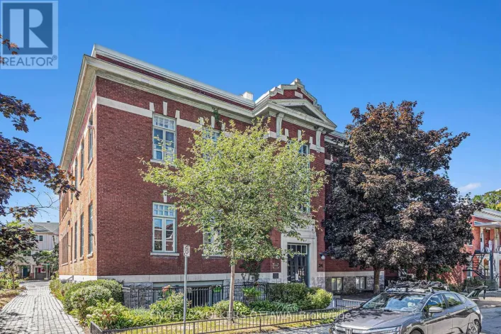 203 - 24 SPRINGFIELD ROAD, Ottawa