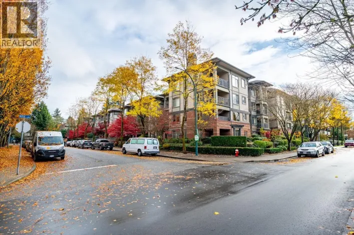 203 2468 ATKINS AVENUE, Port Coquitlam