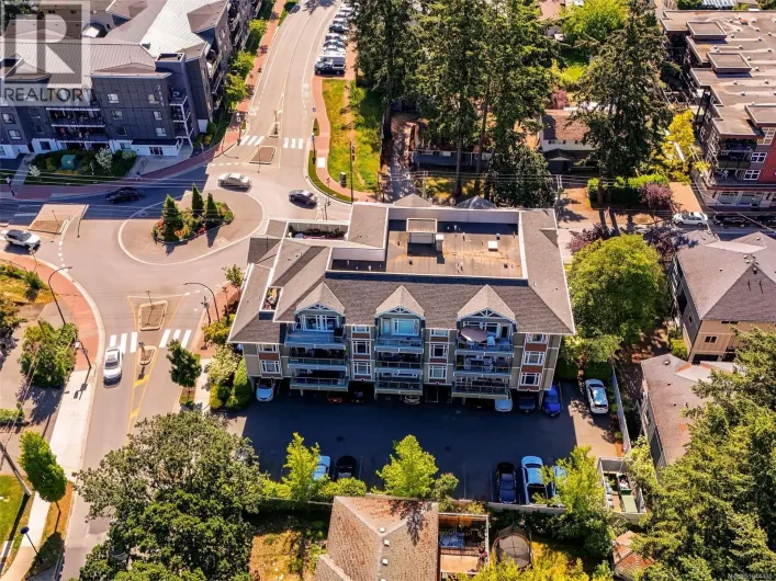 203 2706 Peatt Rd, Langford