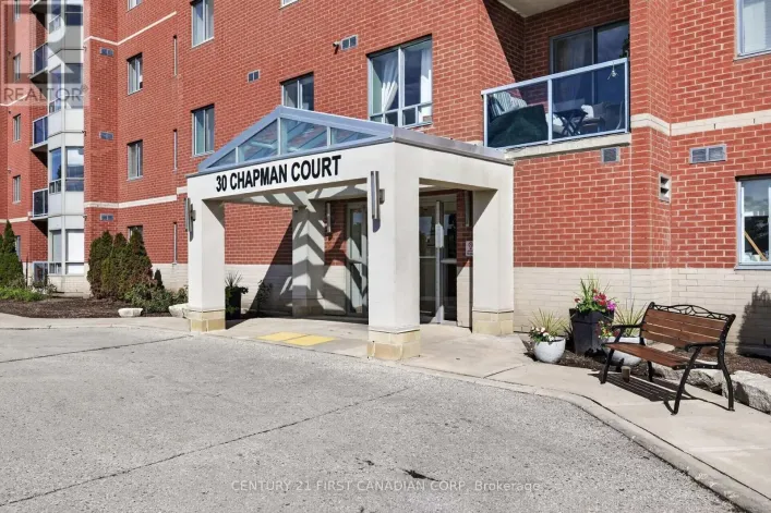 203 - 30 CHAPMAN COURT, London North