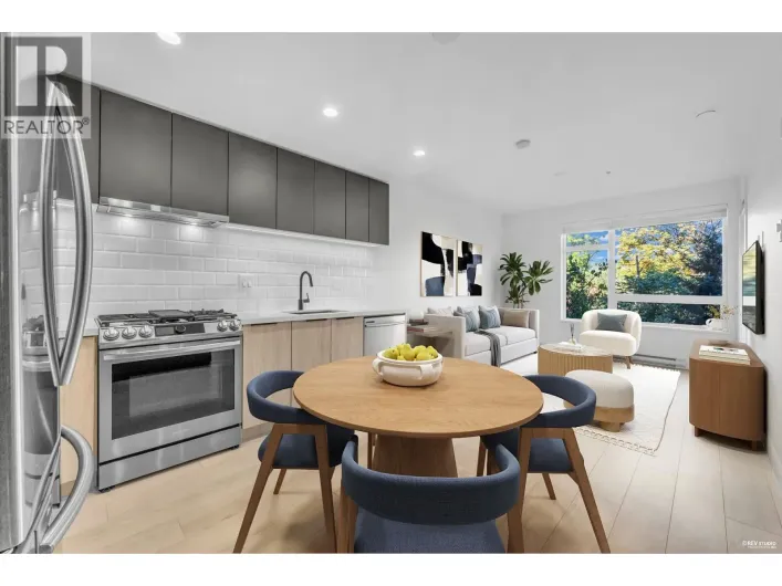 203 3038 ST GEORGE STREET, Port Moody