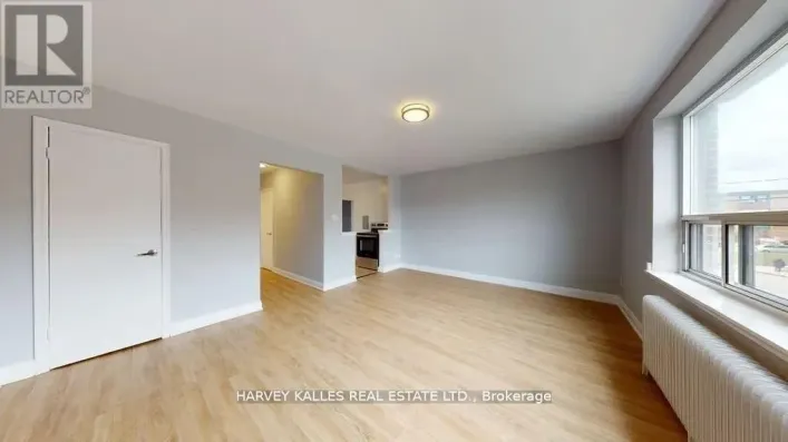 203 - 31 CLEARVIEW HEIGHTS, Toronto