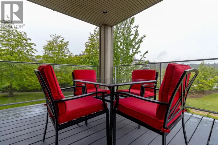 203 3230 Selleck Way, Colwood