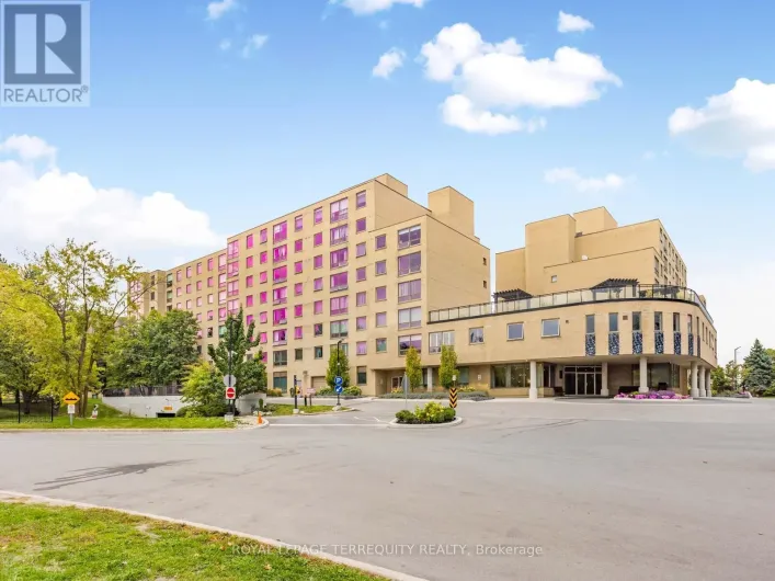 203 - 326 MAJOR MACKENZIE DRIVE E, Richmond Hill