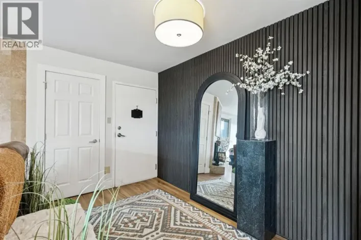 203, 350 4 Avenue NE, Calgary