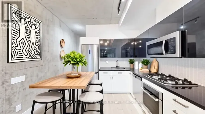 203 - 39 BRANT STREET, Toronto