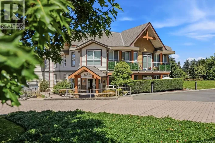203 439 College Rd, Qualicum Beach