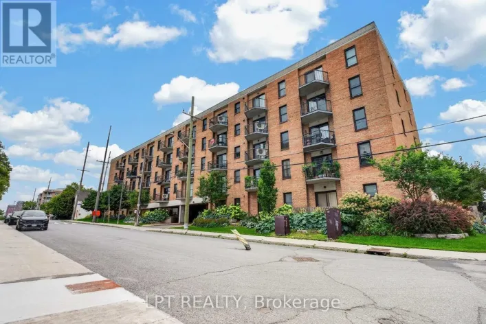 203 - 50 BURNSIDE AVENUE, Ottawa