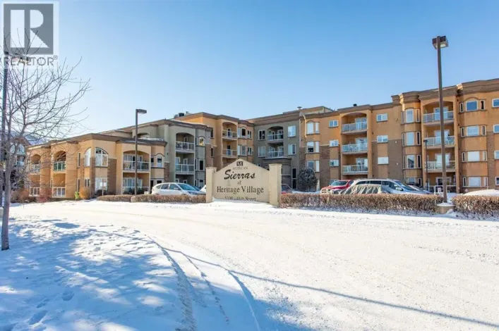 203, 5300 48 Street, Red Deer