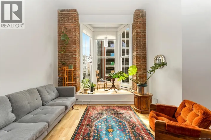 203 562 Yates St, Victoria