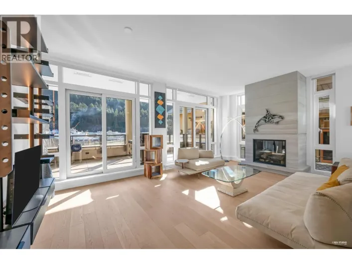 203 6697 NELSON AVENUE, West Vancouver