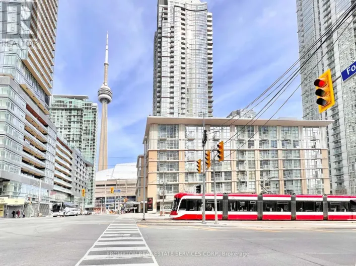 203 - 9 SPADINA AVENUE, Toronto